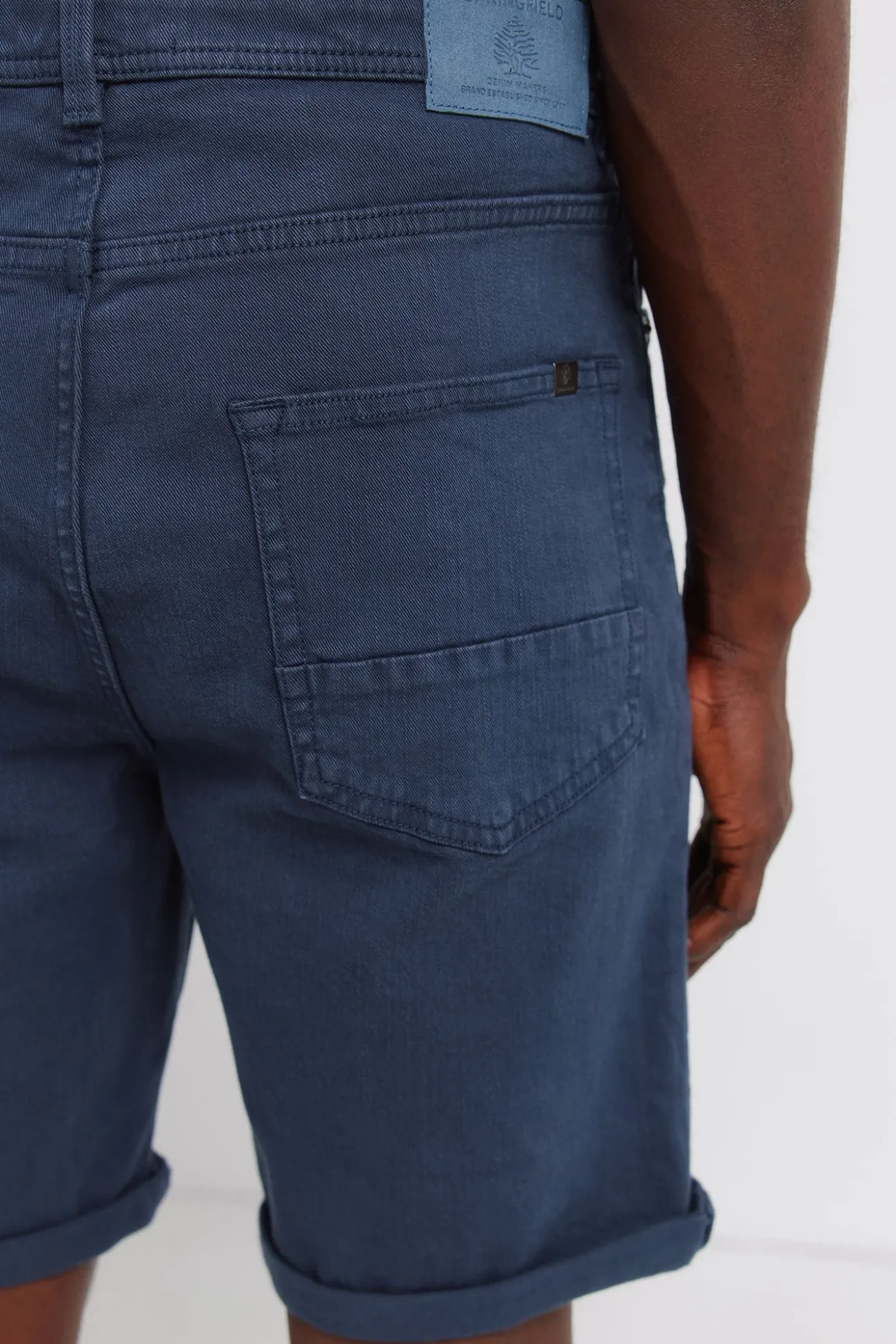 Bermuda 5 bolsillos color lavada slim fit
