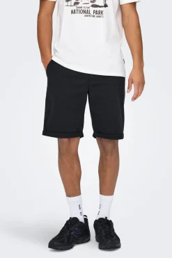 Bermuda chino