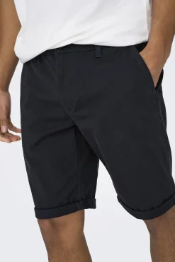 Bermuda chino