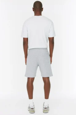 Bermudas tipo jogger