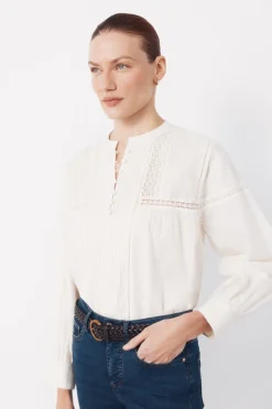 Blusa bordada