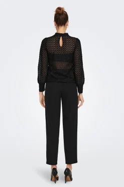 Blusa de encaje