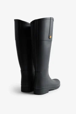 Bota entallada