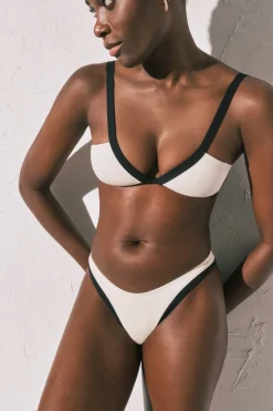 Braga bikini brasileña color block B&W
