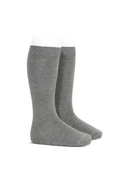 Calcetines altos b&aacute;sicos punto liso