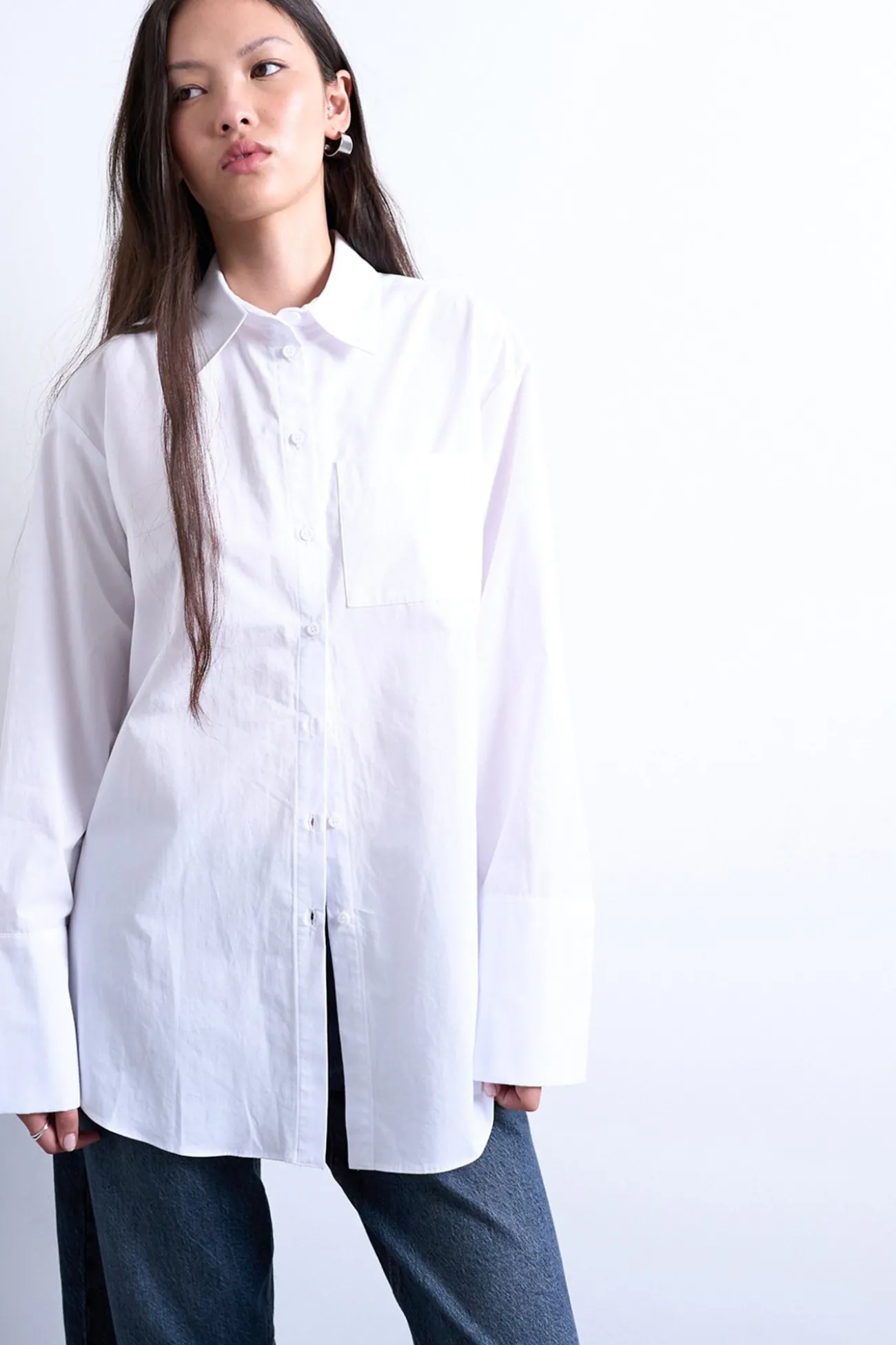 Camisa amplia de corte oversize