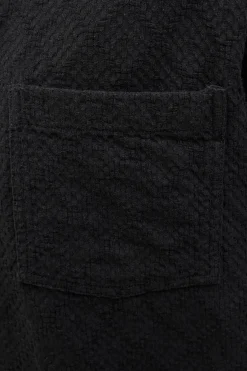 Camisa de hombre de manga corta con textura