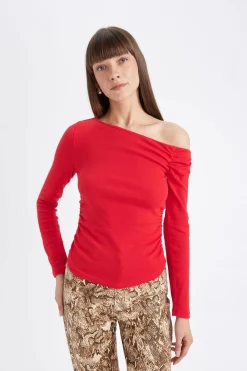 Camiseta asim&eacute;trica