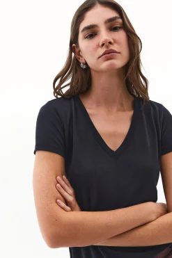 Camiseta de cuello pico