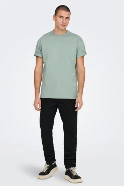 Camiseta de hombre relaxed fit. 100% algodón orgánico.