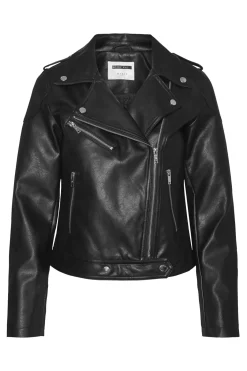 Cazadora estilo biker.