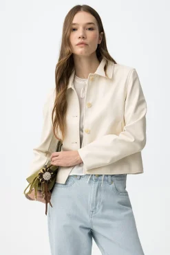 Chaqueta abotonada efecto piel