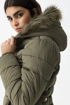 Chaqueta acolchada con capucha
