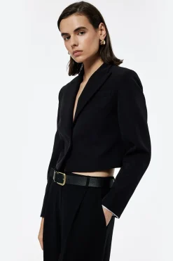 Chaqueta blazer corta