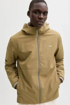 Chaqueta casual con capucha
