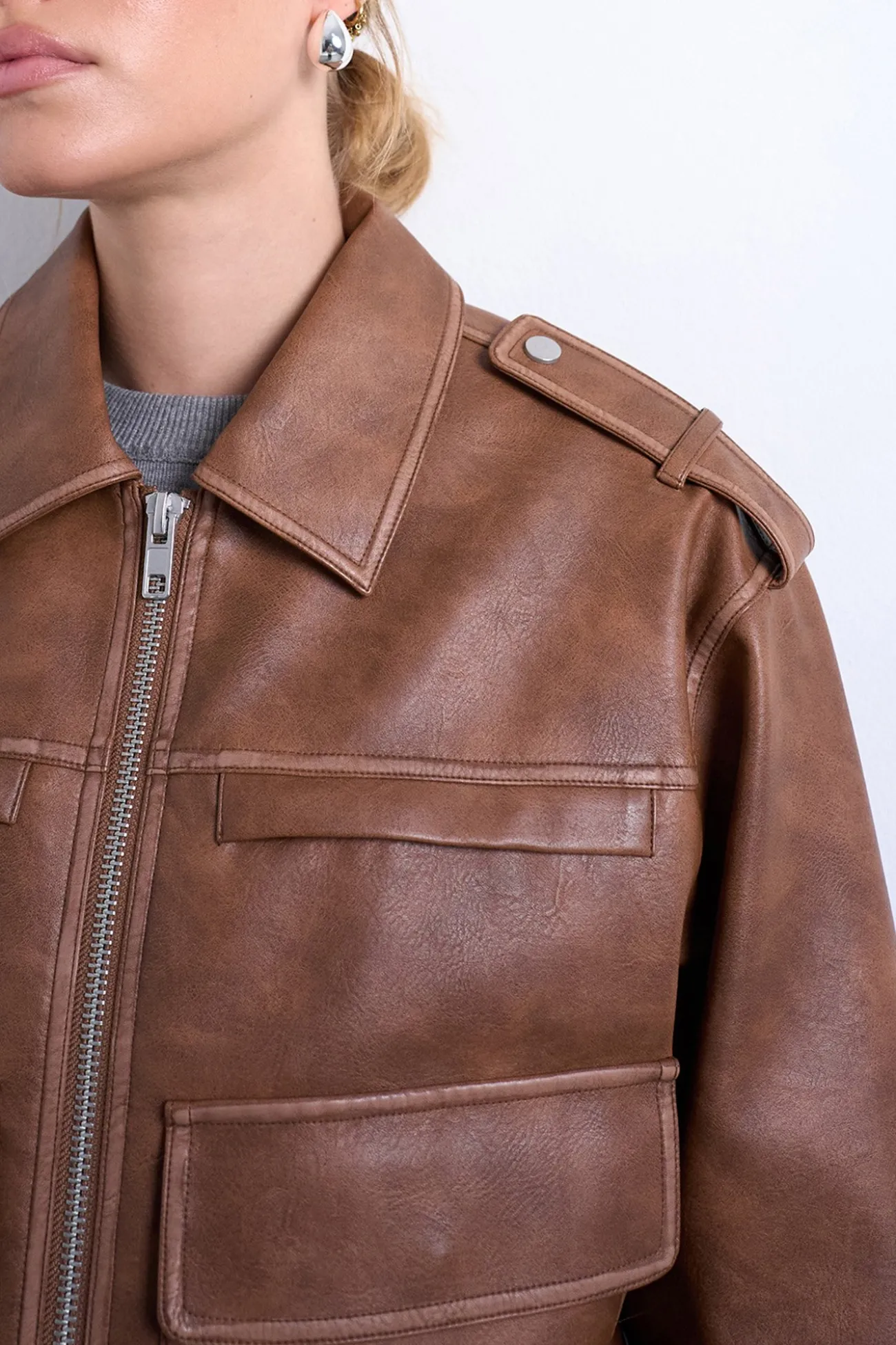 Chaqueta corta biker efecto piel