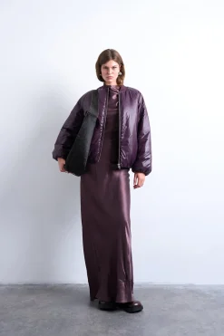 Chaqueta corta de nylon