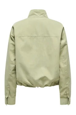 Chaqueta corta ligera