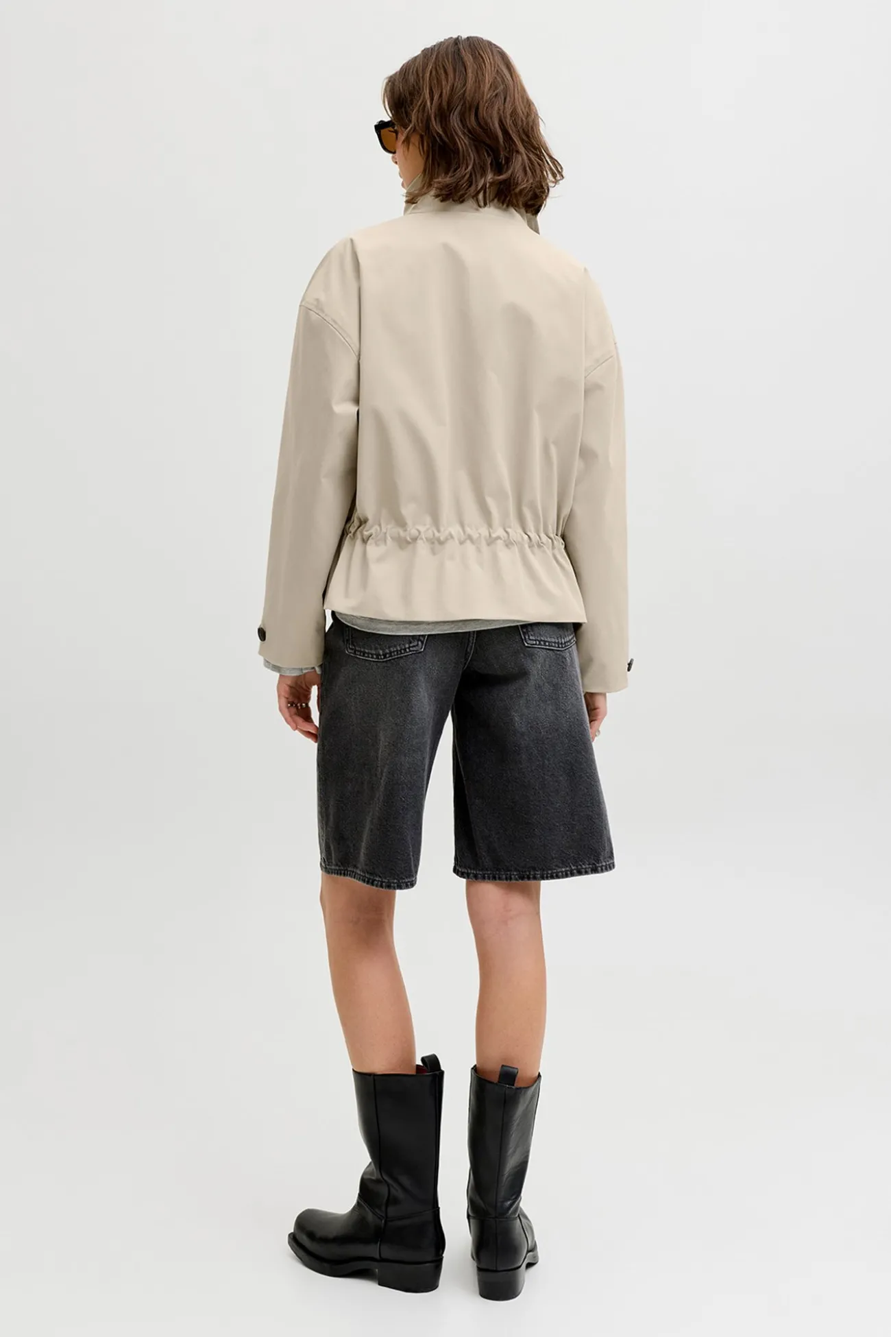 Chaqueta corta tejido plano regular