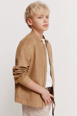 Chaqueta de antelina para niño.