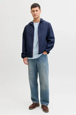 Chaqueta ligera corta