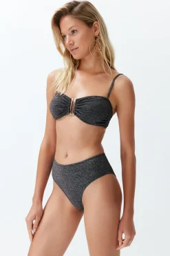Conjunto de bikini bandeau alto brillo