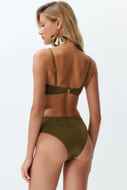 Conjunto de bikini bandeau alto brillo