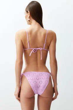 Conjunto de bikini triangular brocado