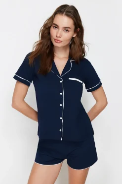 Conjunto de pijama camisero corto