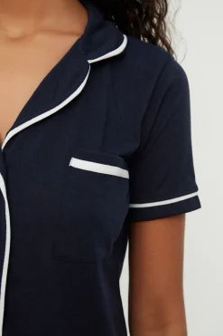 Conjunto de pijama camisero corto