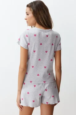 Conjunto de pijama corto corazones