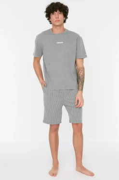 Conjunto de pijama corto rayas
