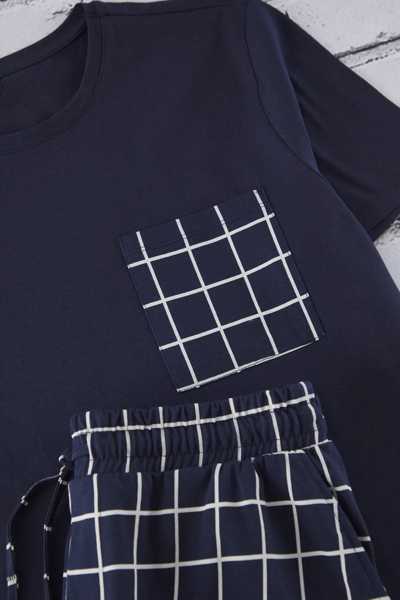Conjunto de pijama corto cuadros