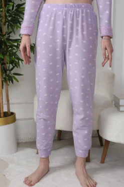 Conjunto pijama polar conejo y corazones lila