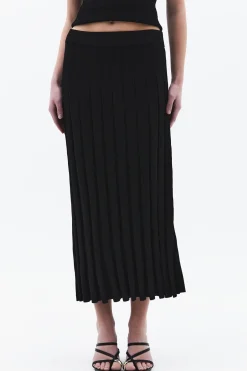 Falda midi