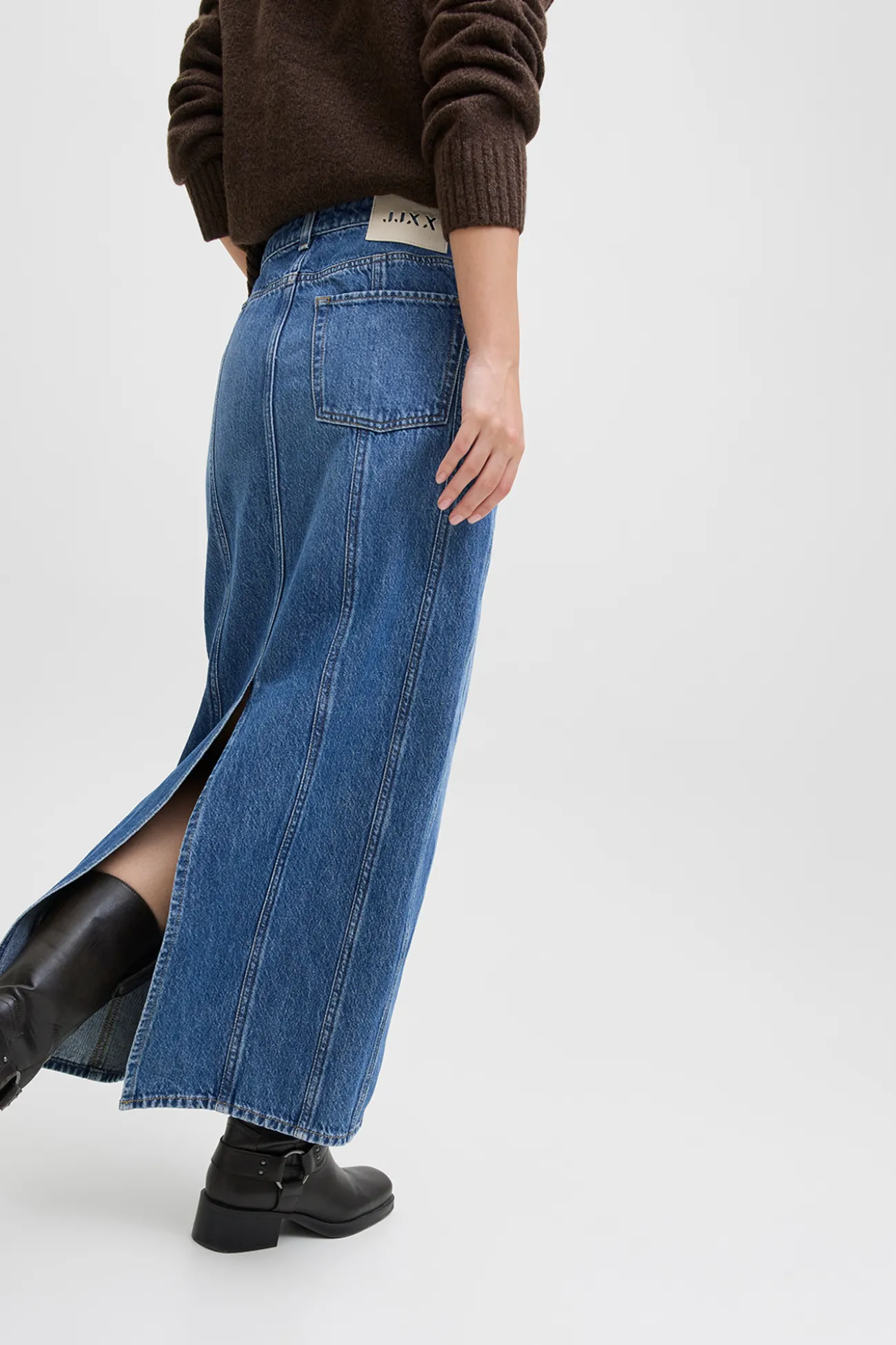Falda midi denim recortes