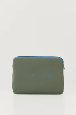 Funda Born Case