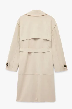 Gabardina con botones y cintur&oacute;n con detalle de bolsillo