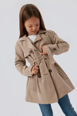 Gabardina con cinturón