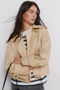 Gabardina corta