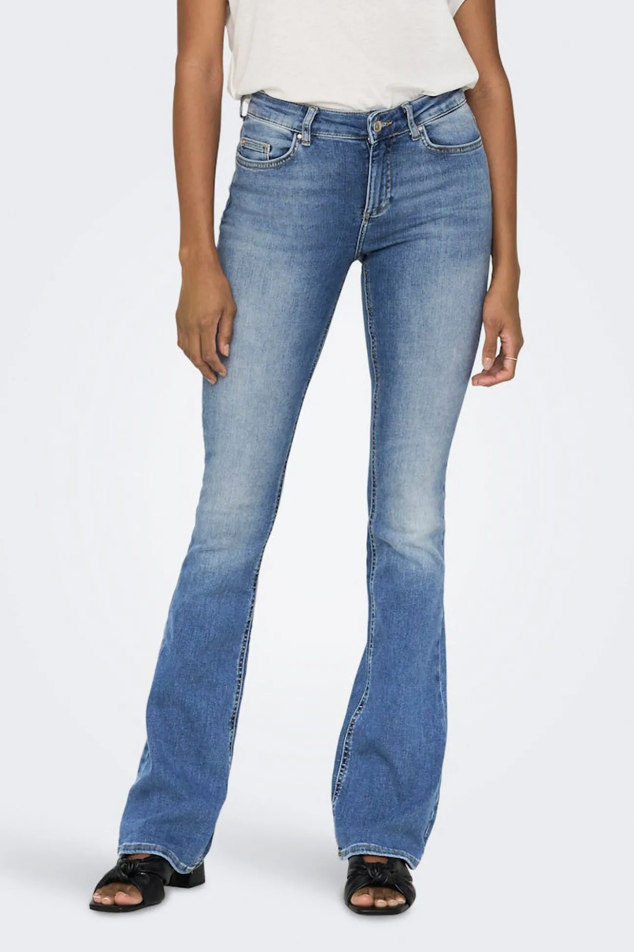 Jeans flared