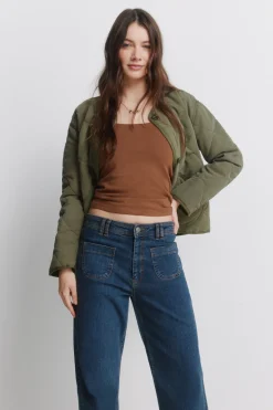 Jeans super flare de talle alto