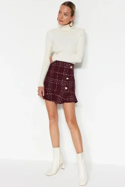 Minifalda con bajo de volantes