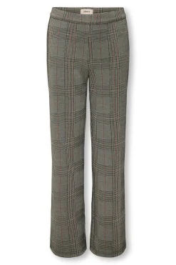 Pantalón ancho