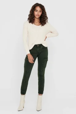 Pantalón cargo slim fit