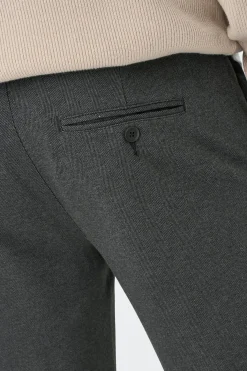 Pantal&oacute;n chino casual