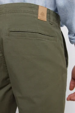Pantal&oacute;n chino skinny fit
