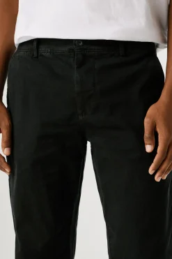 Pantal&oacute;n chino slim