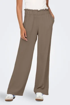 Pantalón largo ancho