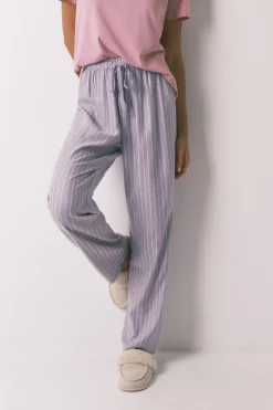 Pantal&oacute;n largo franela print rayas multicolor